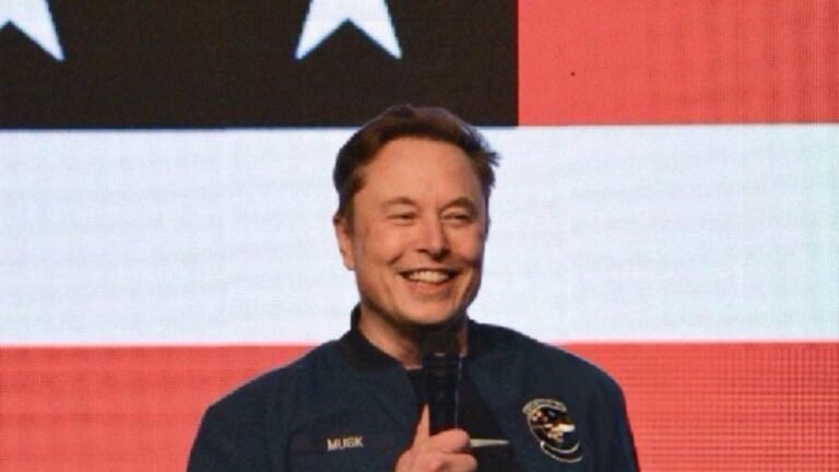 Musk Formed New Party