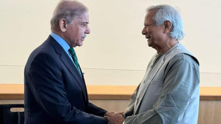 Pakistan Dealing With Bangladesh